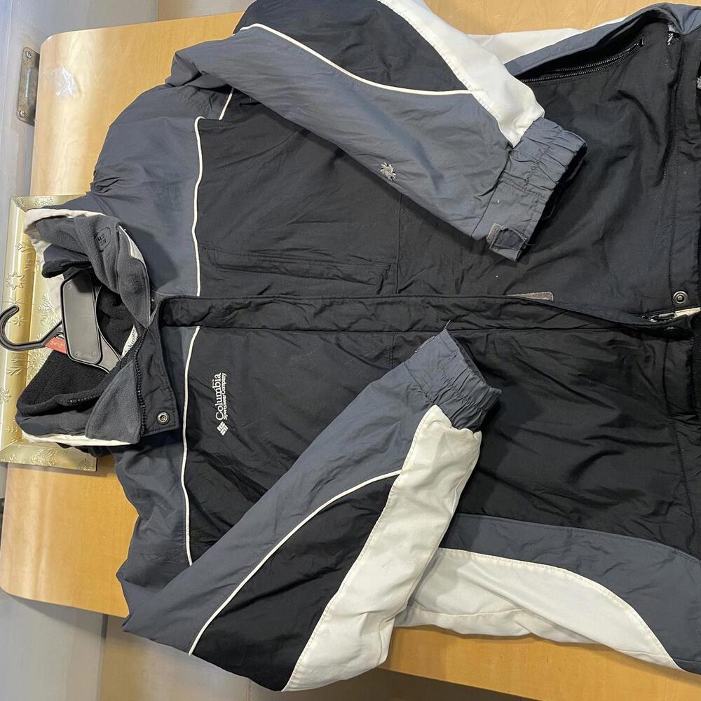 COLUMBIA SPORTWEAR COMPANY SKI JACKET